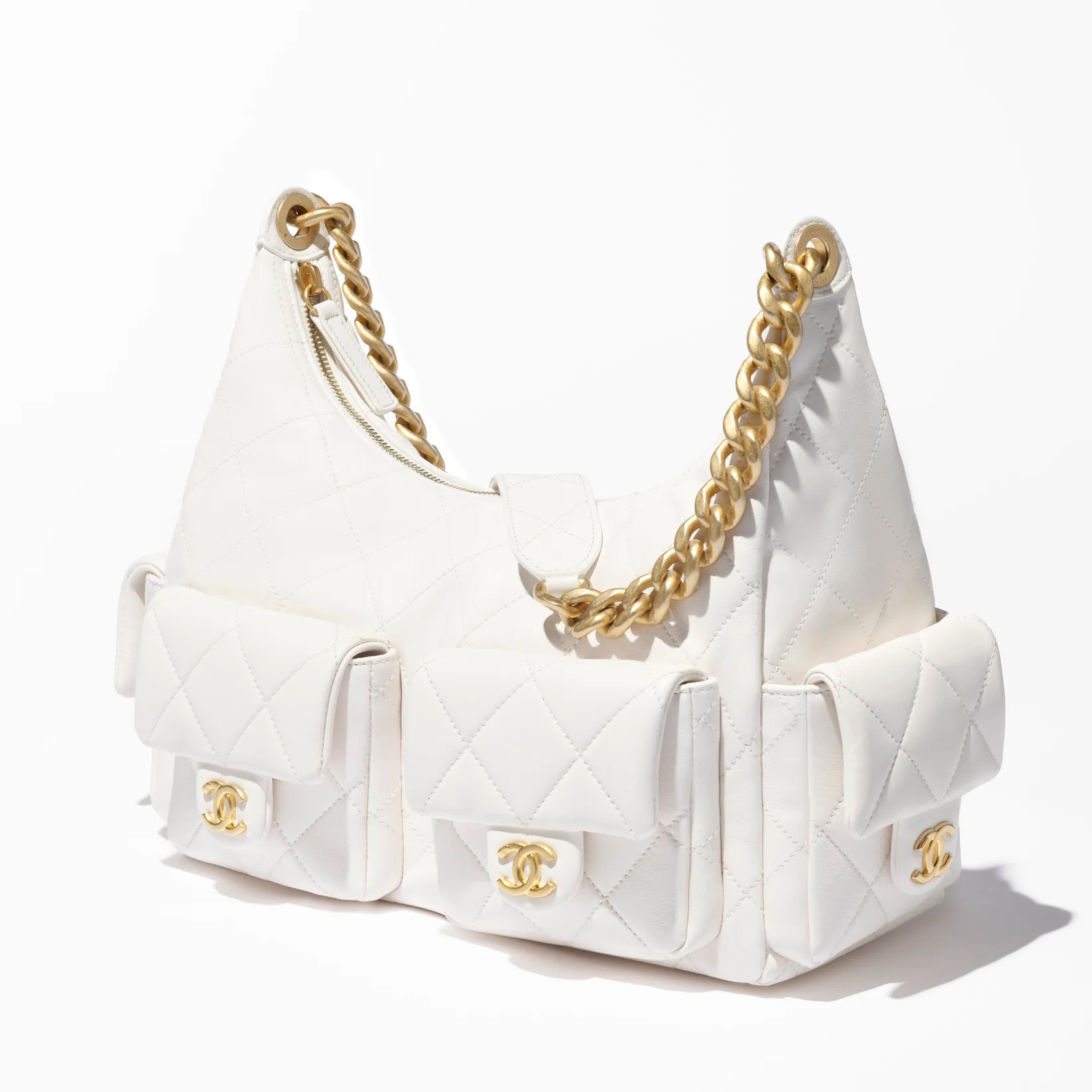 [CC] MAXI HOBO BAG, SHINY LAMBSKIN – WHITE