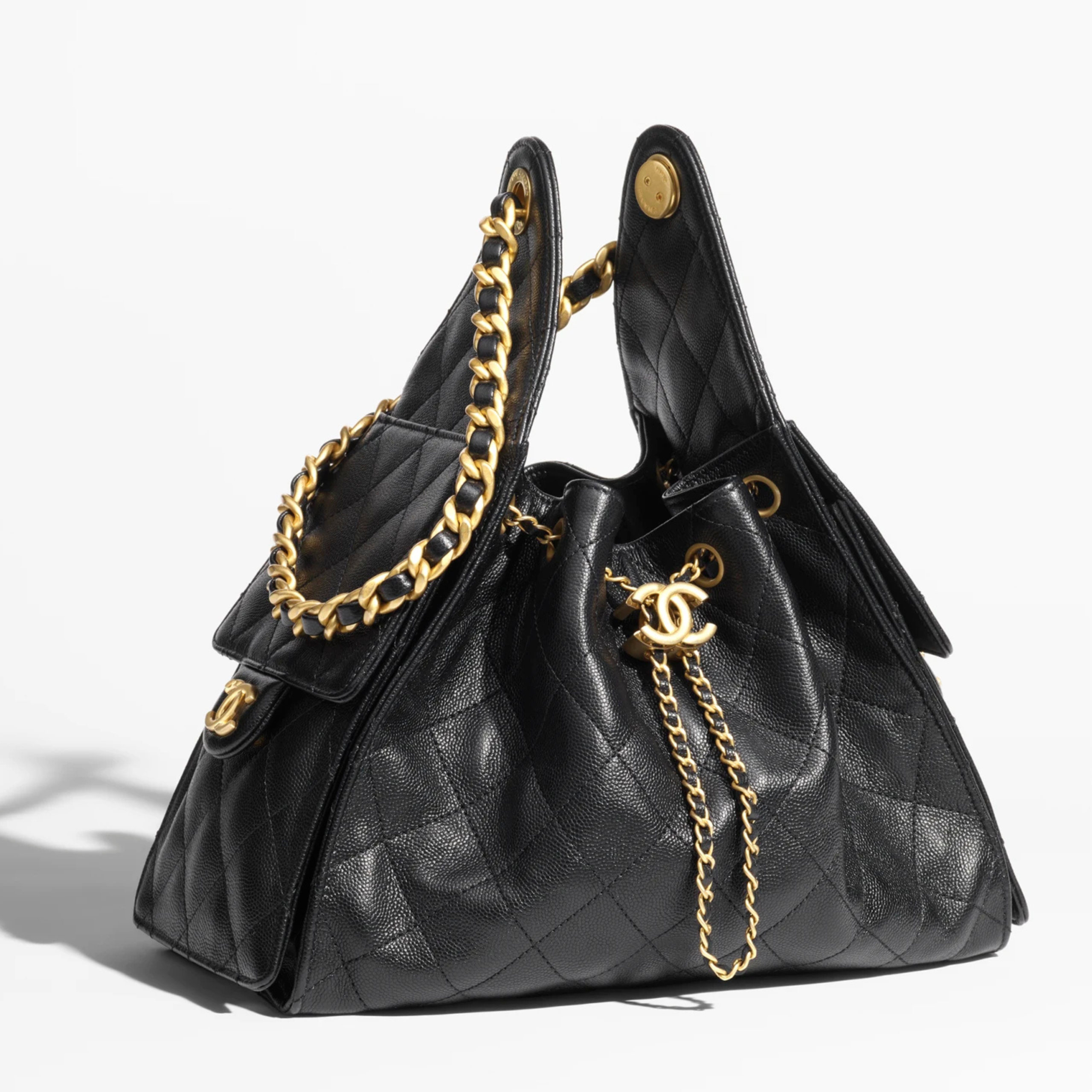 [CC] 25 SMALL HANDBAG, GRAINED CALFSKIN – BLACK